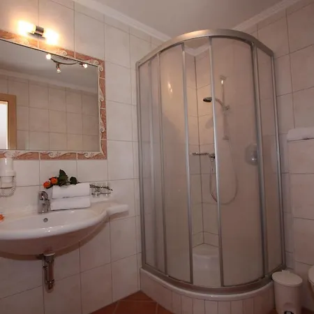 Lechlihof Guest house *