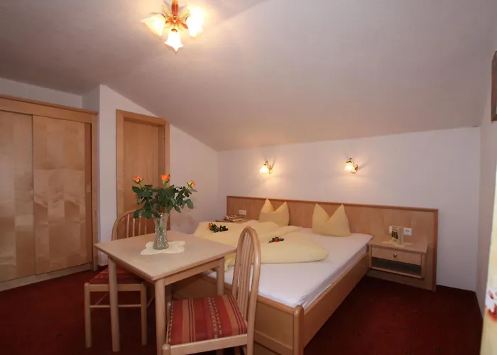 Lechlihof Guest house