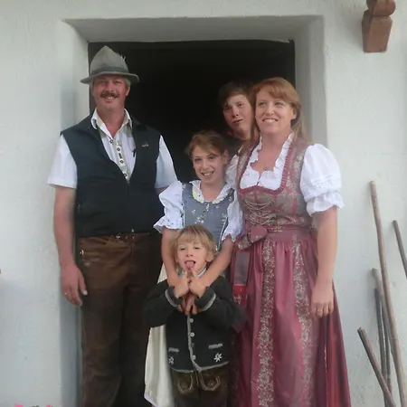 Pensionat Lechlihof 3*